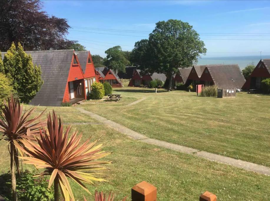 Vila Wow! Amazing Sea Views At Coastal Chalet In Kingsdown Park With Pool No 40 Exteriér fotografie